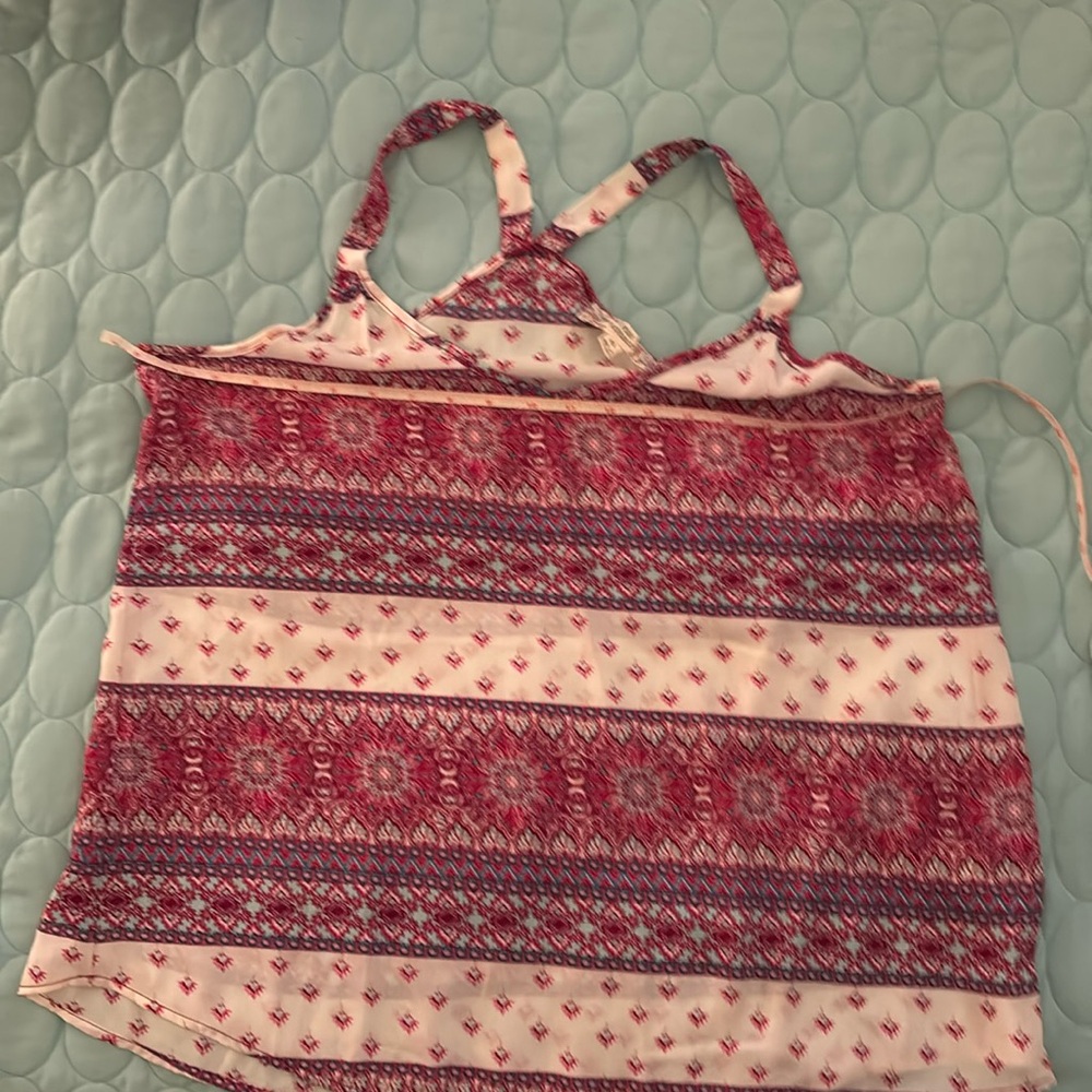 Racer back top with great colors!